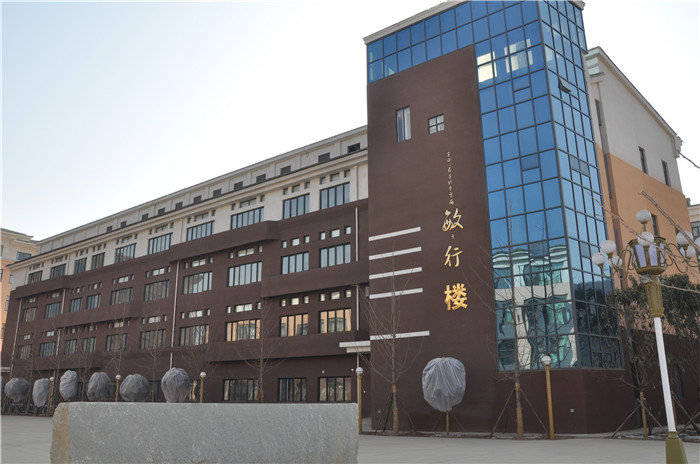 寶雞高新馬營中學(xué) (2).JPG